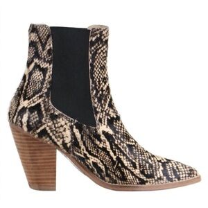 DIBA TRUE Womens Sound Off Snake Chelsea Boots In Beige/Black Size 7.5